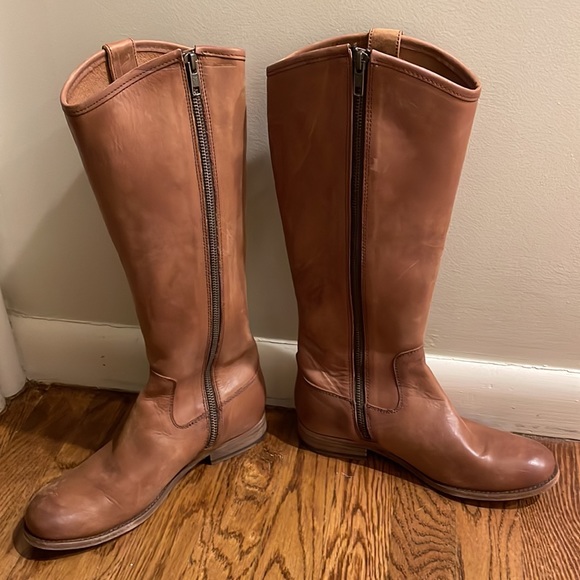 Frye Melissa Button Inside Zip leather Boot - Picture 3 of 5